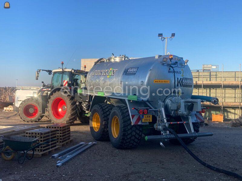 Fendt + waterwagen met zuigarm 14 m3