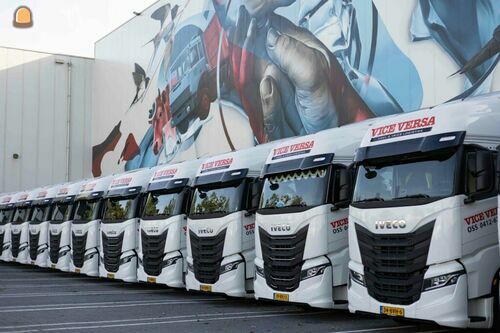 22 Iveco S-Way’s voor V...