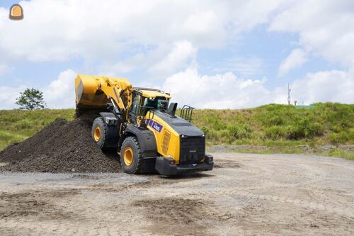 Komatsu presenteert de vo...